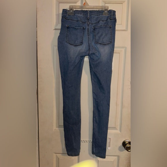 Old Navy rockstar. - Picture 2 of 3